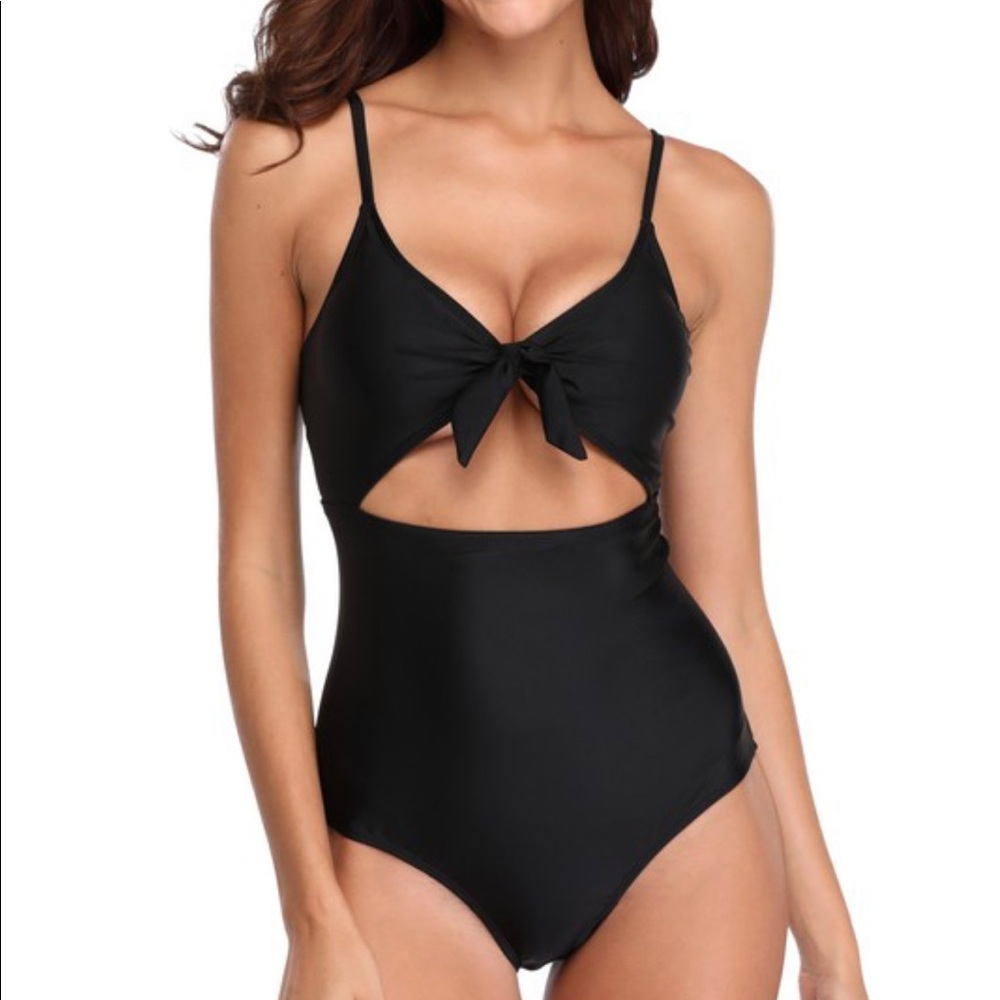 Cut Out One Piece Swimsuit Tie Knot Bathing Suits